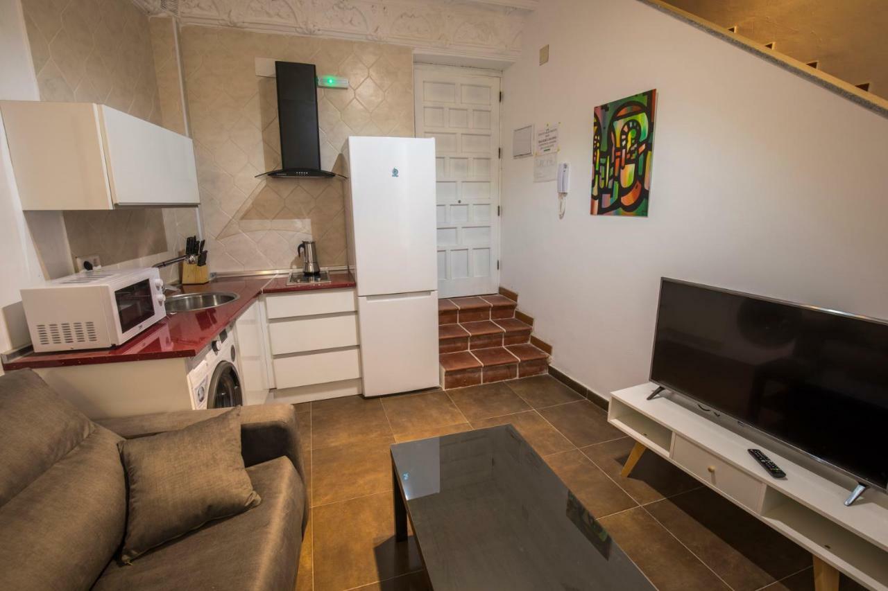 Apartamentos Caceres Turistico Bagian luar foto